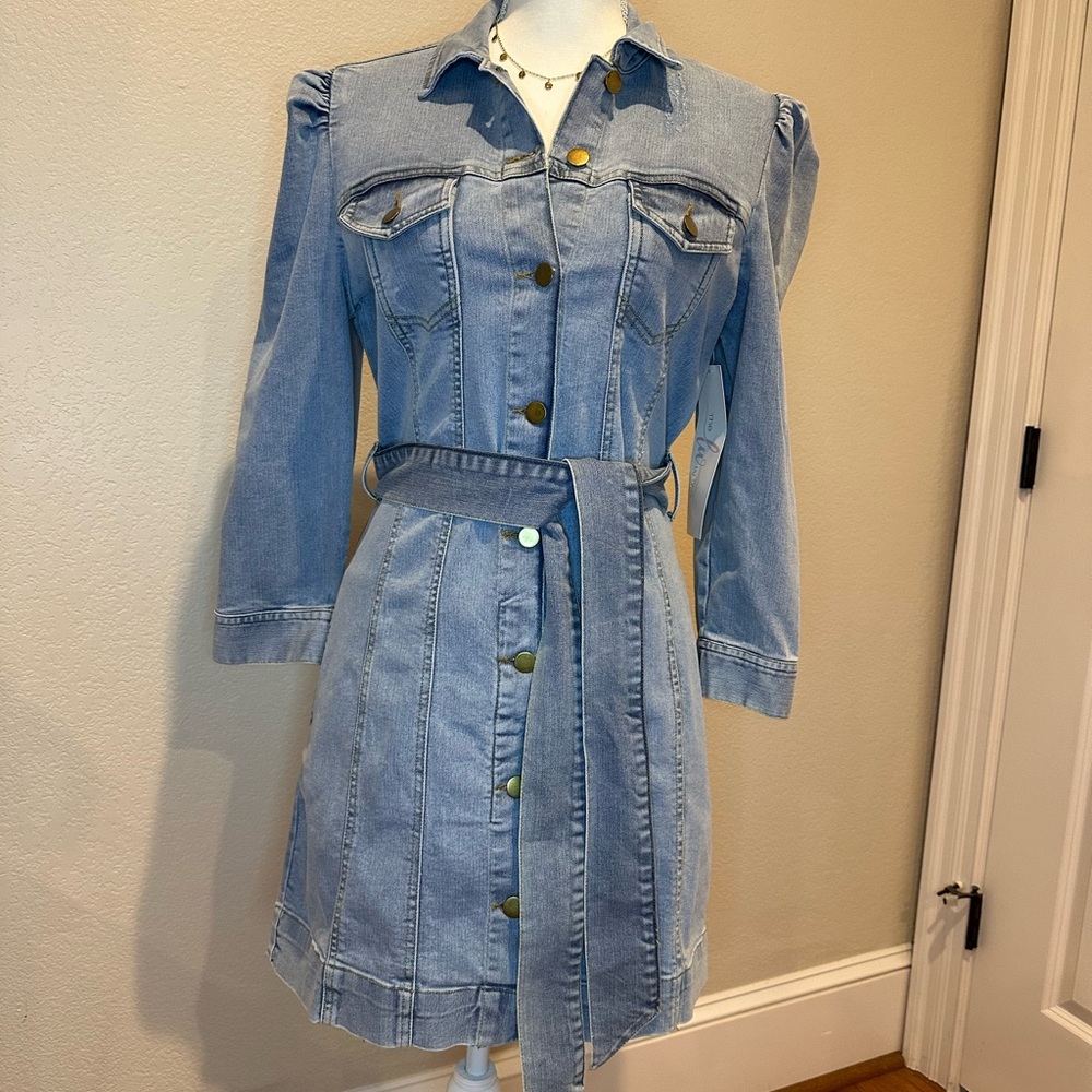 Elan Denim Dress 
Originally $119.00 / Medium / Denim